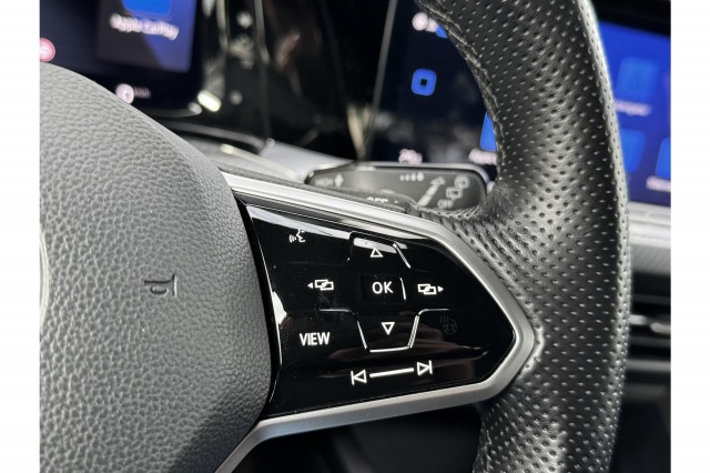 Volkswagen Golf 1.5 eTSI R-Line 3x R-Line | ACC | Climate | Navi | Carplay |Sfeerverl. | €18.950,- Incl. BTW