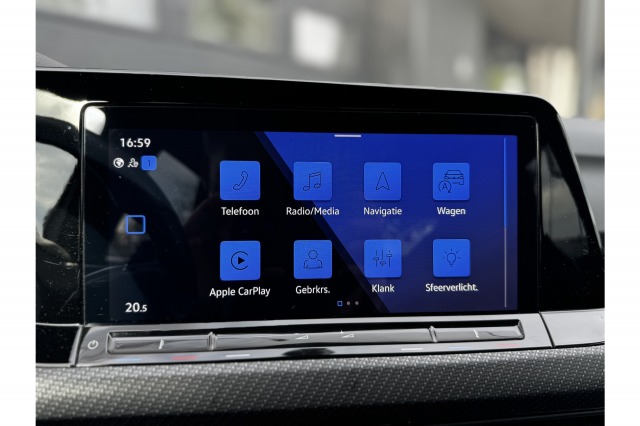 Volkswagen Golf 1.5 eTSI R-Line 3x R-Line | ACC | Climate | Navi | Carplay |Sfeerverl. | €18.950,- Incl. BTW