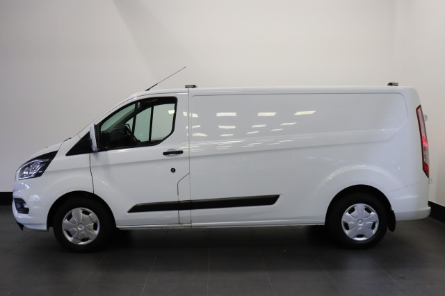 Ford Transit Custom 2.0 TDCI 130PK L2 EURO 6 - Airco - Navi - Cruise - €12.950,- Excl.