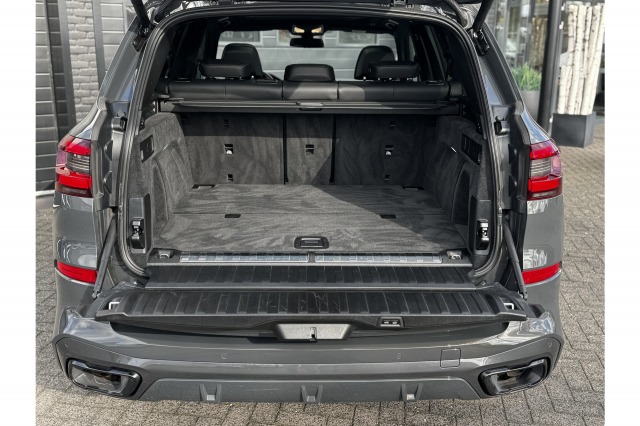 BMW X5 xDrive45e High Executive M-Sport | Pano | Laser | B&W Audio | Head Up | €54.900,- Incl. BTW BMW X5 xDrive45e High Executive M-Sport | Pano | Laser | B&W Audio | Head Up | €54.900,- Incl. BTW