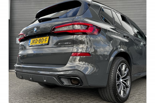 BMW X5 xDrive45e High Executive M-Sport | Pano | Laser | B&W Audio | Head Up | €54.900,- Incl. BTW BMW X5 xDrive45e High Executive M-Sport | Pano | Laser | B&W Audio | Head Up | €54.900,- Incl. BTW
