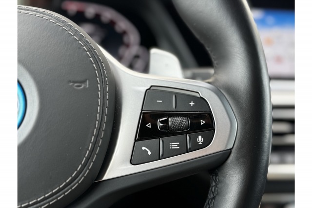 BMW X5 xDrive45e High Executive M-Sport | Pano | Laser | B&W Audio | Head Up | €54.900,- Incl. BTW BMW X5 xDrive45e High Executive M-Sport | Pano | Laser | B&W Audio | Head Up | €54.900,- Incl. BTW