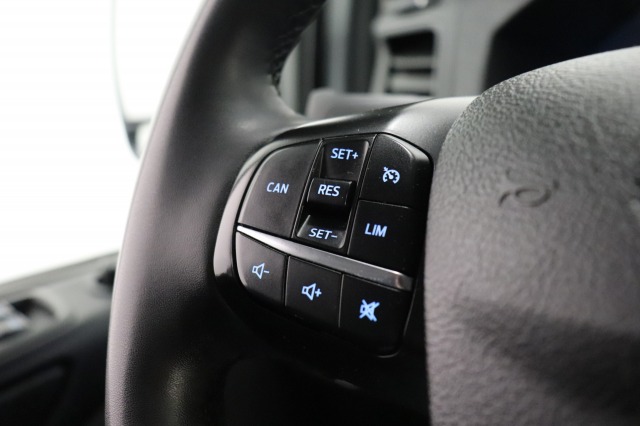 Ford Transit Custom 2.0 TDCI 130PK Automaat EURO 6 - Airco - Cruise - PDC - €18.900,- Excl.