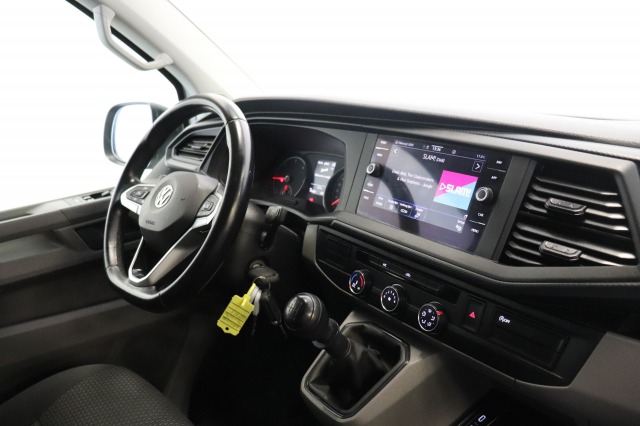Volkswagen Transporter 2.0 TDI 150PK L2 - EURO 6 - Airco - Navi - Cruise - € 15.900,- Excl.
