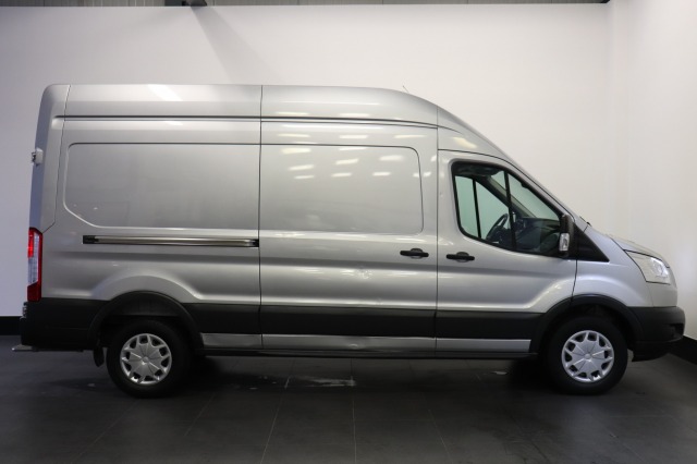 Ford Transit 2.0 TDCI 130PK L3H3 EURO 6 - Airco - Navi - Cruise - Camera - € 11.900,- Excl.