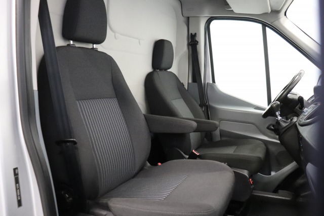 Ford Transit 2.0 TDCI 130PK L3H3 EURO 6 - Airco - Navi - Cruise - Camera - € 11.900,- Excl.