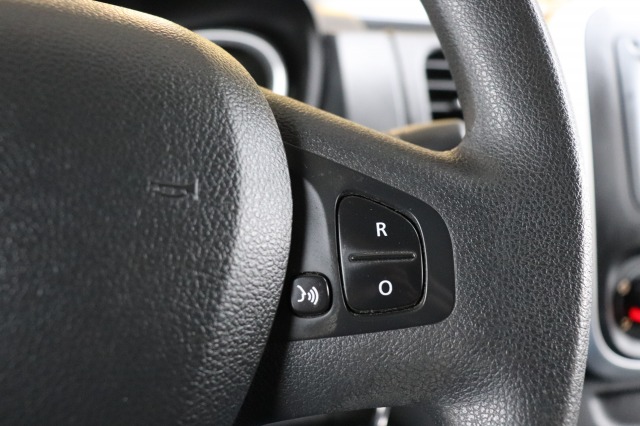 Renault Trafic 2.0 dCi 145PK Automaat 2x Schuif L2 EURO 6 - Airco - Cruise - Camera - €13.950,-  Excl.