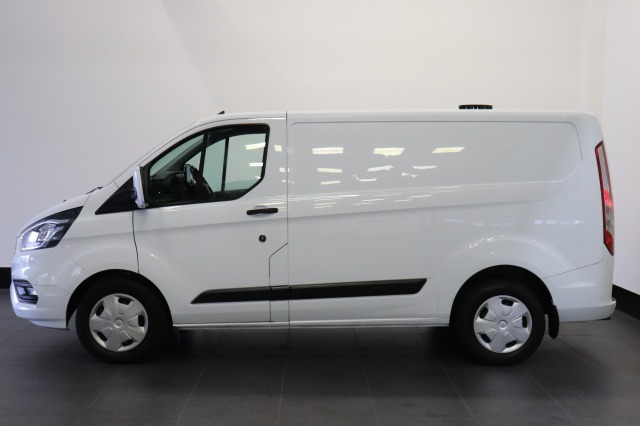 Ford Transit Custom 2.0 TDCI MHEV EURO 6 - Airco - Cruise - Camera - €13.499,- Excl.