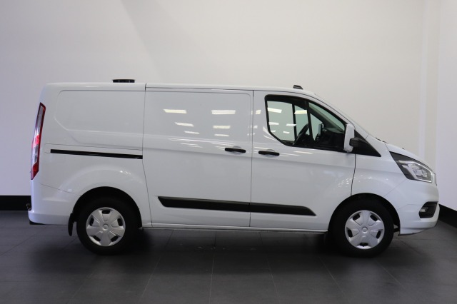 Ford Transit Custom 2.0 TDCI MHEV EURO 6 - Airco - Cruise - Camera - €13.499,- Excl.
