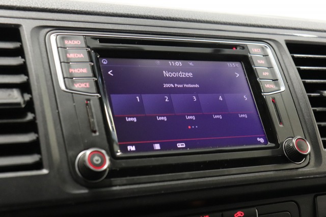 Volkswagen Transporter 2.0 TDI 150PK Automaat EURO 6 - Airco - Navi - Cruise - €14.950,- Excl. Volkswagen Transporter 2.0 TDI 150PK Automaat EURO 6 - Airco - Navi - Cruise - €14.950,- Excl.