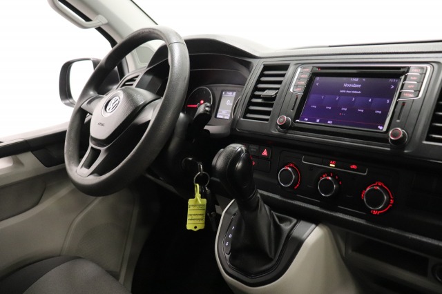 Volkswagen Transporter 2.0 TDI 150PK Automaat EURO 6 - Airco - Navi - Cruise - €14.950,- Excl. Volkswagen Transporter 2.0 TDI 150PK Automaat EURO 6 - Airco - Navi - Cruise - €14.950,- Excl.
