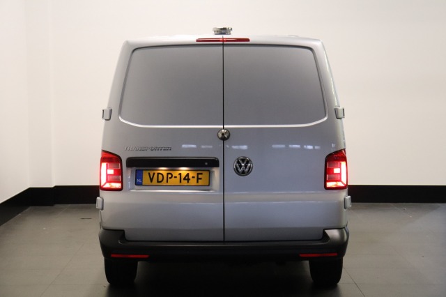Volkswagen Transporter 2.0 TDI 150PK Automaat EURO 6 - Airco - Navi - Cruise - €14.950,- Excl. Volkswagen Transporter 2.0 TDI 150PK Automaat EURO 6 - Airco - Navi - Cruise - €14.950,- Excl.