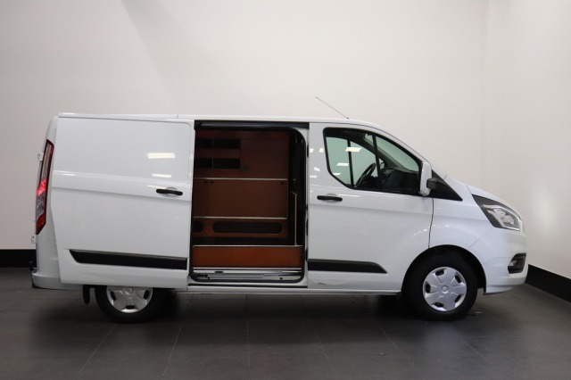 Ford Transit Custom 2.0 TDCI EURO 6 - Airco - Cruise - Trekhaak - € 12.950,- Excl.