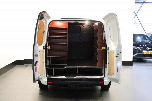 Ford Transit Custom 2.0 TDCI EURO 6 - Airco - Cruise - Trekhaak - € 12.950,- Excl.