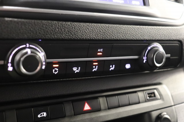 Opel Vivaro 2.0 CDTI 145PK L3 EURO 6 - Airco - Cruise - PDC - €14.900,-  Excl.