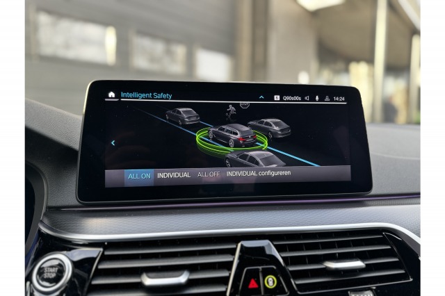 BMW 5 Serie Touring 530e xDrive High Executive M Sport | Massage | H&K | 20'' | 360 Camera | € 25.900,- incl. BTW