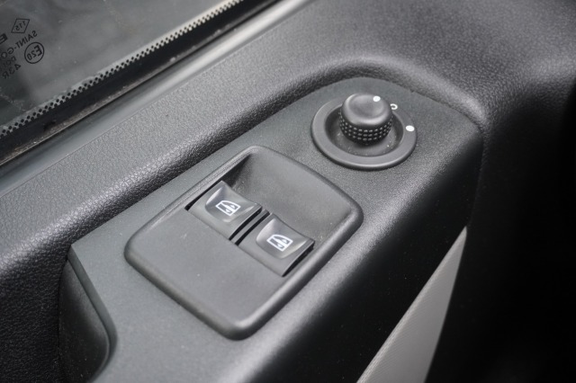 Nissan NV300 1.6 dCi 120PK L2 EURO 6 - Airco - Navi - Cruise - €9.900,- Excl.