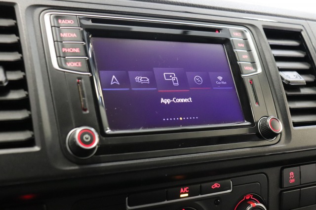 Volkswagen Transporter 2.0 TDI 150PK EURO 6 - Airco - Navi - Cruise - €18.499,- Excl.