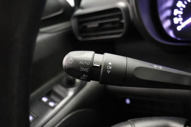 Toyota PROACE CITY 1.5 D-4D 102PK Runner L2 - Airco - Cruise - Trekhaak - € 10.900,-  Ex. BTW