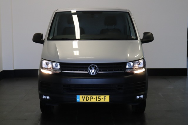 Volkswagen Transporter 2.0 TDI 150PK Automaat EURO 6 - Airco - Navi - Cruise - €14.950,- Excl. Volkswagen Transporter 2.0 TDI 150PK Automaat EURO 6 - Airco - Navi - Cruise - €14.950,- Excl.