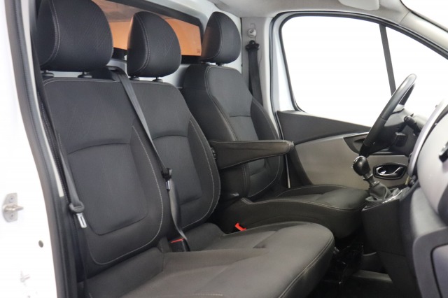 Renault Trafic 1.6 dCi 120PK L2 EURO 6 - Airco - Navi - Cruise - € 12.499,- Excl.