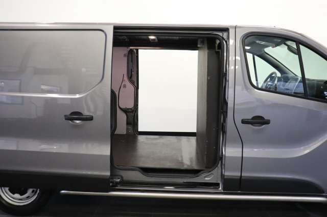 Renault Trafic 2.0 dCi 145PK L2 Automaat EURO 6 - Airco - Navi - Cruise - € 13.950,- Excl.