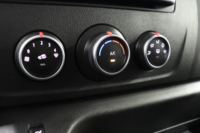 Renault Master 2.3 dCi 135PK L2H2 EURO 6 - Airco - Navi - Cruise - €16.950,-  Excl.