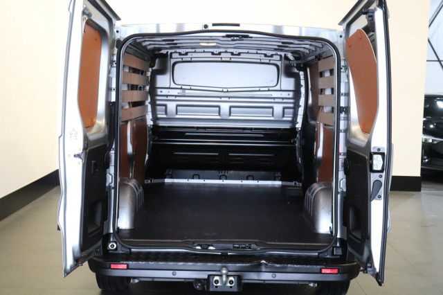 Renault Trafic 2.0 dCi 110PK L2 EURO 6 - Airco - Cruise - Trekhaak - €21.950- Excl.