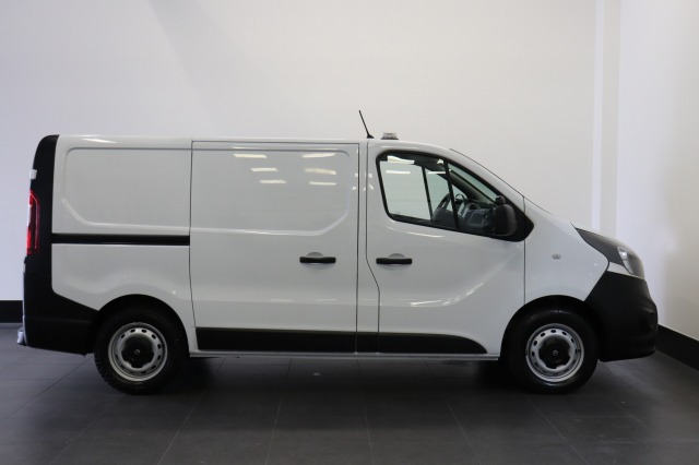 Opel Vivaro 1.6 CDTI EURO 6 - Airco - Navi - Cruise - € 9.900,- Excl.