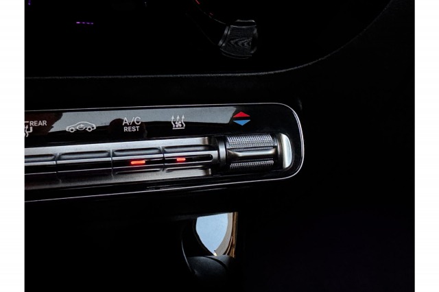 Mercedes-Benz A-Klasse 250 e Business Solution Luxury Limited | Pano | Burmester | Sfeer | Memory | Camera | €20.900,- Incl. BTW