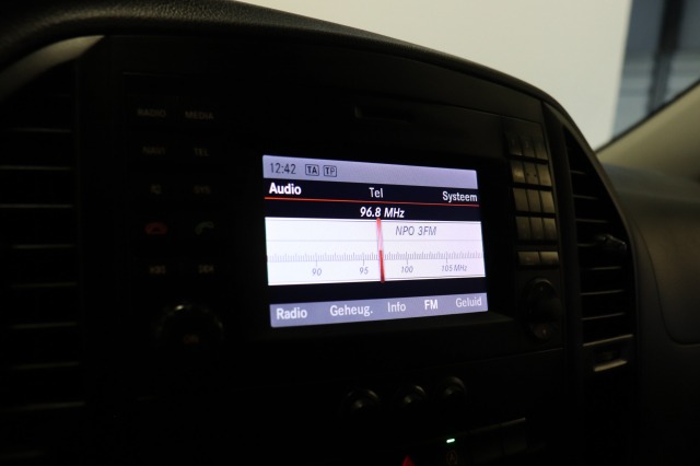 Mercedes-Benz Vito 116 CDI Lang Automaat EURO 6 - A/C Climate - Cruise - PDC - €18.900,- Excl.