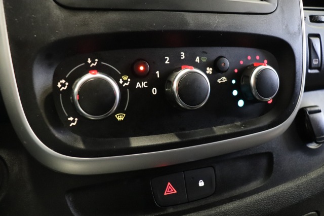 Renault Trafic 2.0 dCi 145PK L2 Automaat EURO 6 - Airco - Cruise - Camera - €13.900,- Excl.