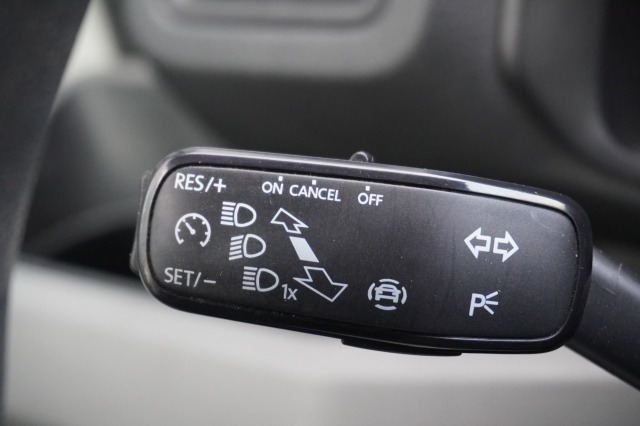 Volkswagen Crafter 2.0 TDI 177PK L3H3 EURO 6 - Airco - Cruise - PDC - €16.900,- Excl.