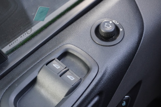 Ford Transit Custom 2.0 TDCI 130PK - EURO 6 - Airco - Navi - Cruise - €11.900,- Excl.