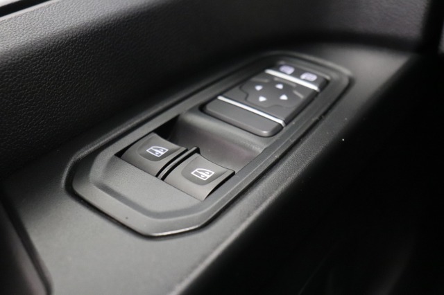 Renault Trafic 2.0 dCi 130PK L2 EURO 6 - Airco - Cruise - PDC - € 14.900,- Excl.