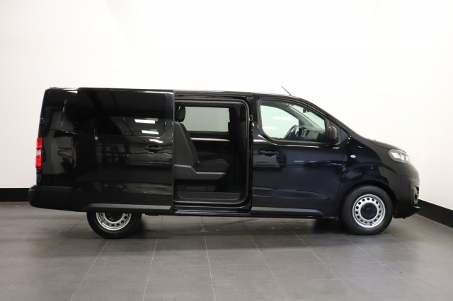 Opel Vivaro 2.0 CDTI 122PK L3 Dubbele Cabine EURO 6 - Airco - Navi - Cruise - € 15.950,- Excl. Opel Vivaro 2.0 CDTI 122PK L3 Dubbele Cabine EURO 6 - Airco - Navi - Cruise - € 15.950,- Excl.