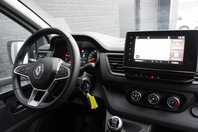 Renault Trafic 2.0 dCi 110PK EURO 6 - Airco - Navi - Cruise  - € 15.950,- Excl.