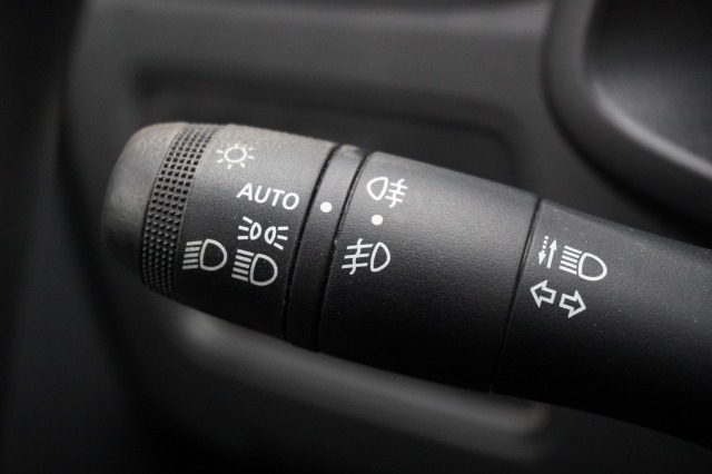 Renault Express 1.5 dCi - EURO 6 - Airco - Navi - Cruise - €11.900,- Excl.