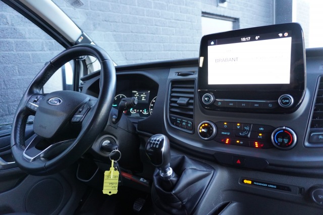 Ford Transit Custom 2.0 TDCI L2 Dubbele Cabine EURO 6 - Airco - Cruise - Camera - € 16.900,- Excl.