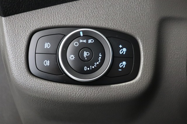Ford Transit Connect 1.5 EcoBlue 100PK EURO 6 - Airco - Navi - Cruise - € 11.950,- Excl. Ford Transit Connect 1.5 EcoBlue 100PK EURO 6 - Airco - Navi - Cruise - € 11.950,- Excl.