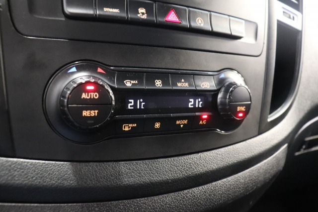 Mercedes-Benz Vito 116 CDI Lang Automaat EURO 6 - AC/climate - Camera - Cruise - € 19.950,- Excl.