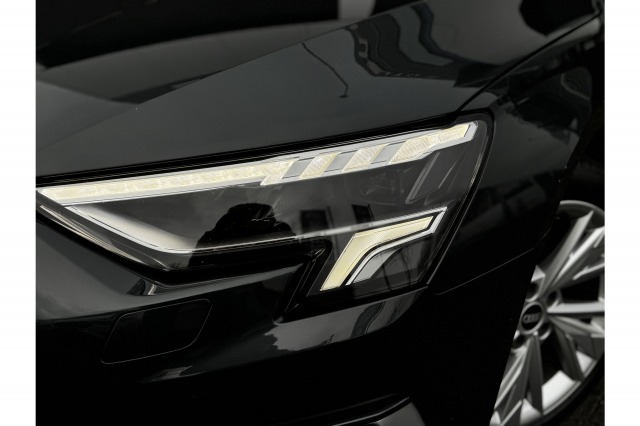 Audi A3 Sportback 35 TFSI 150PK Automaat Business edition | ACC | Carplay | Navi | Trekhaak | €21.900,- incl. BTW Audi A3 Sportback 35 TFSI 150PK Automaat Business edition | ACC | Carplay | Navi | Trekhaak | €21.900,- incl. BTW