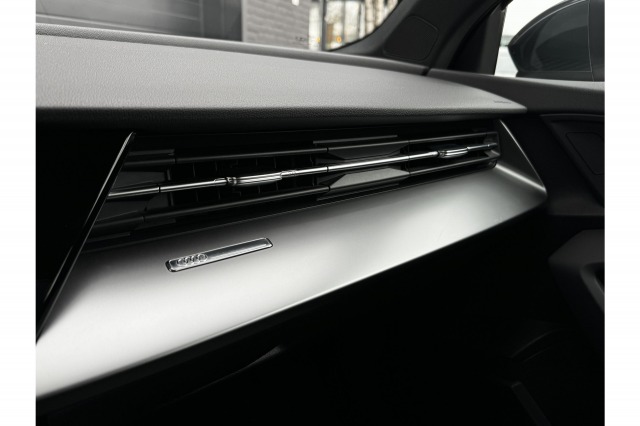 Audi A3 Sportback 35 TFSI 150PK Automaat Business edition | ACC | Carplay | Navi | Trekhaak | €21.900,- incl. BTW Audi A3 Sportback 35 TFSI 150PK Automaat Business edition | ACC | Carplay | Navi | Trekhaak | €21.900,- incl. BTW