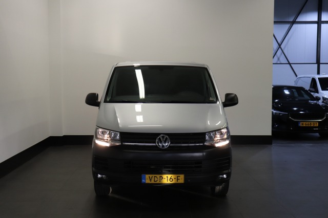 Volkswagen Transporter 2.0 TDI 150PK DSG Automaat EURO 6 - Airco - Navi - Cruise - €14.950,- Excl. Volkswagen Transporter 2.0 TDI 150PK DSG Automaat EURO 6 - Airco - Navi - Cruise - €14.950,- Excl.