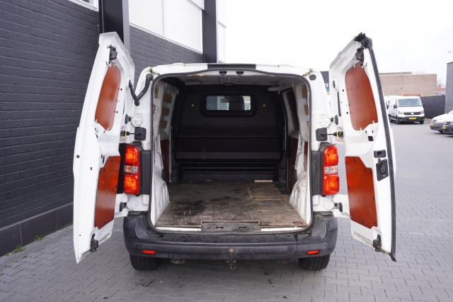 Peugeot Expert 2.0 BlueHDI L2 EURO 6 - Airco - Navi - Cruise - €15.900,- Excl.