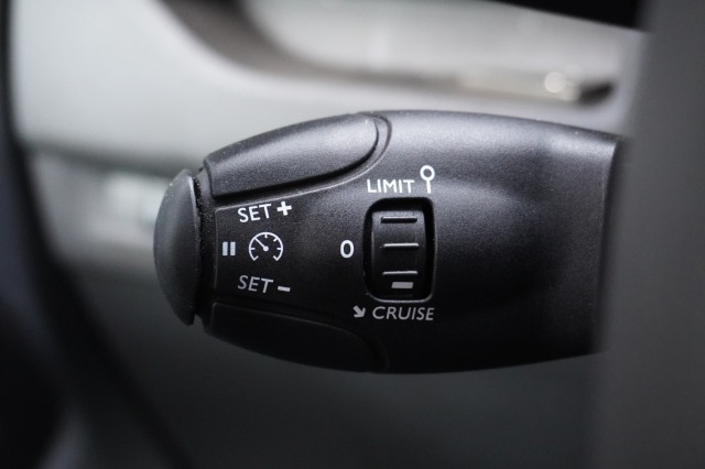 Opel Vivaro 2.0 CDTI 122PK L2 EURO 6 - Airco - Navi - Cruise - €12.900,- Excl.