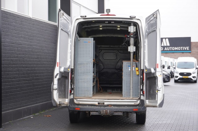 Ford Transit 2.0 TDCI 130PK L3H3 - EURO 6 - Airco - Navi - Cruise - €12.950,- Excl.