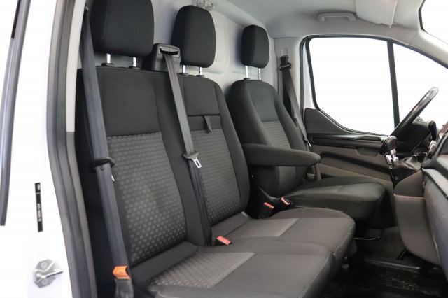 Ford Transit Custom 2.0 TDCI - EURO 6 - Airco - Cruise - Trekhaak - €16.900,- Excl.