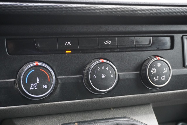 Volkswagen Transporter 2.0 TDI L2 - EURO 6 - Airco - Cruise - PDC - €14.900,- Excl. Volkswagen Transporter 2.0 TDI L2 - EURO 6 - Airco - Cruise - PDC - €14.900,- Excl.