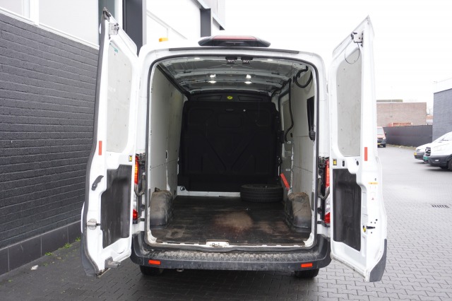Ford Transit 2.0 TDCI 130PK L3H2 EURO 6 - Airco - Cruise - Camera - €14.950,- Excl.